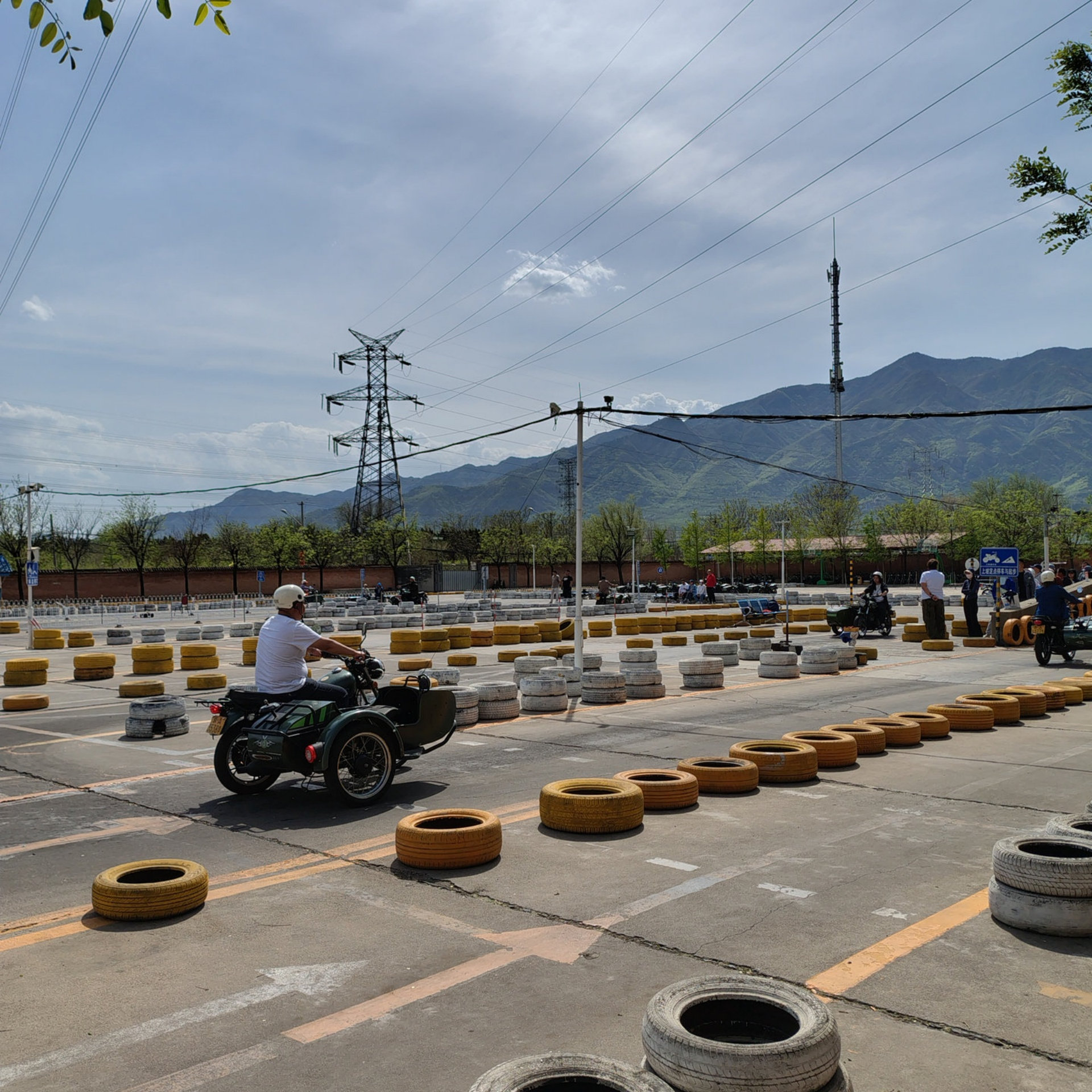 两轮摩托E照通常班训练场景