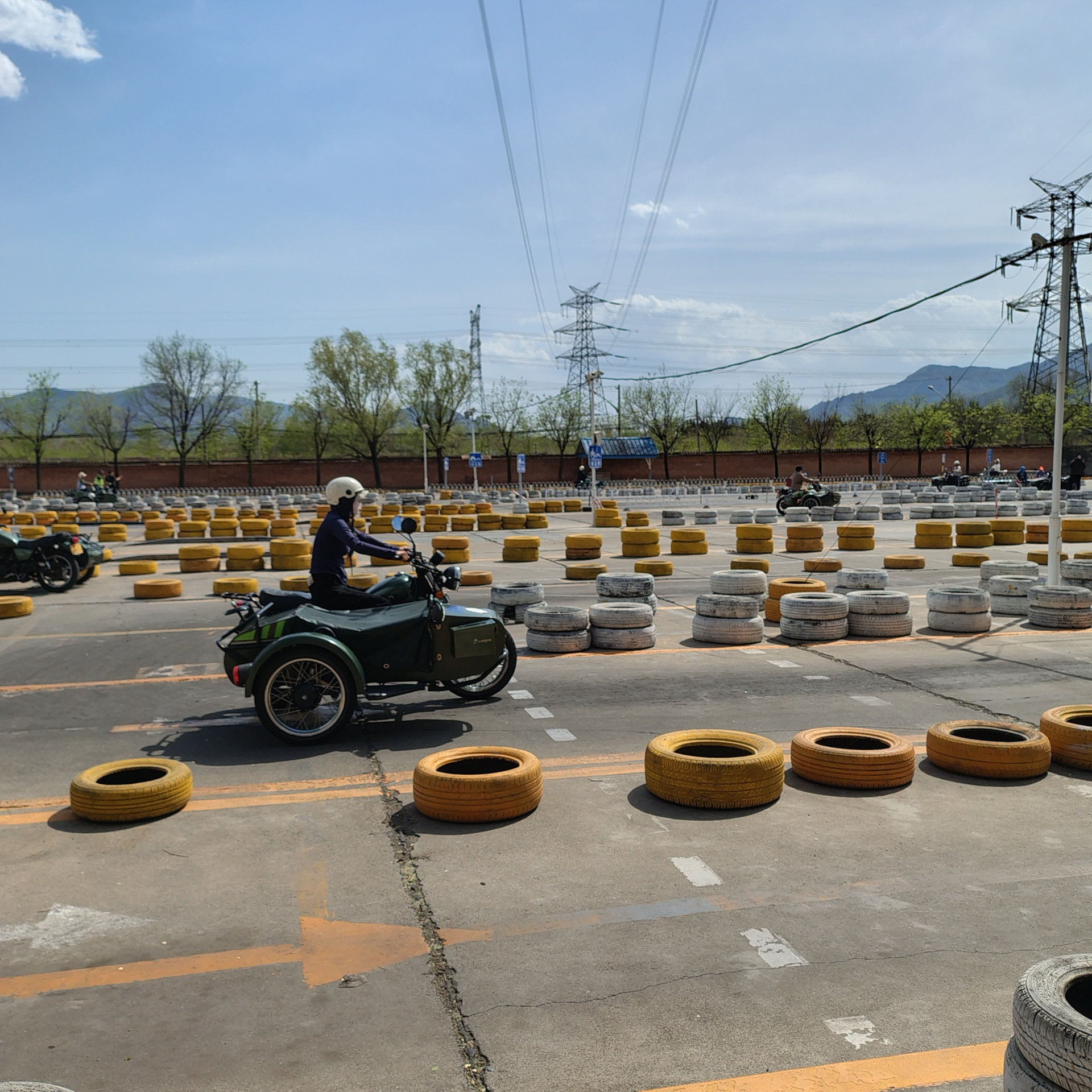 两轮摩托E照通常班训练场景