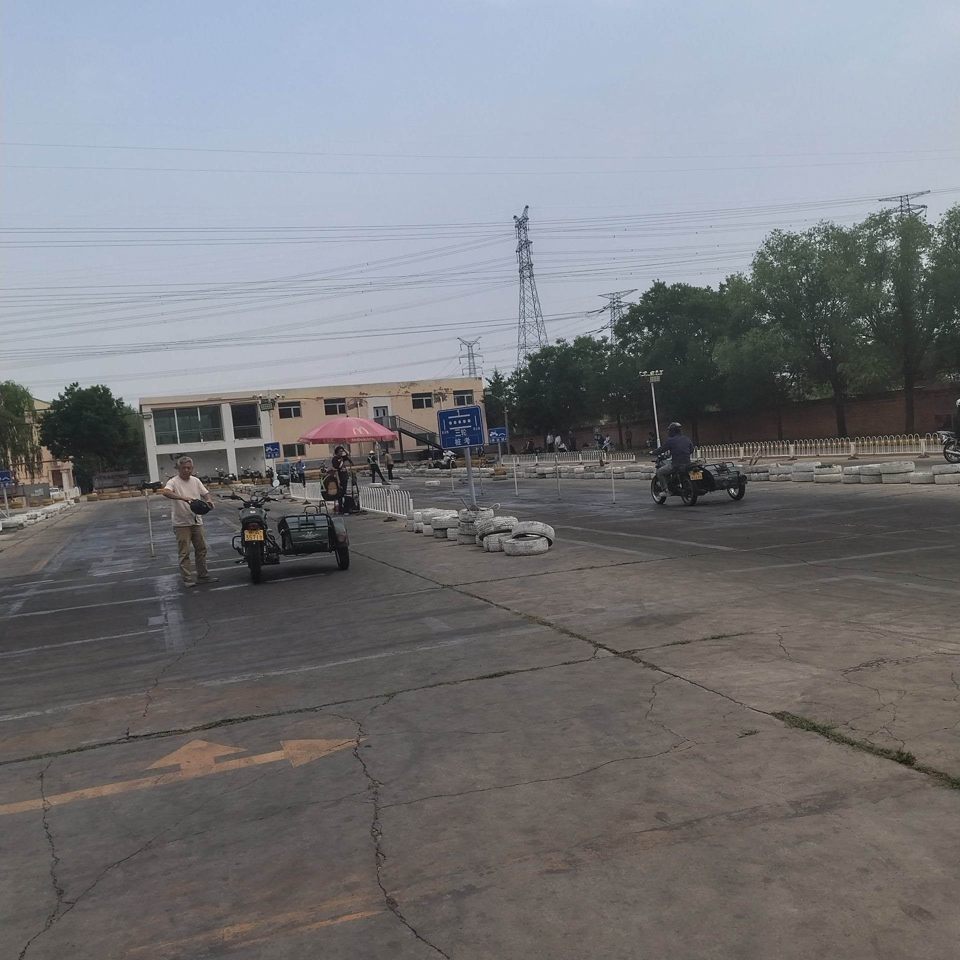 两轮摩托E照通常班训练场景