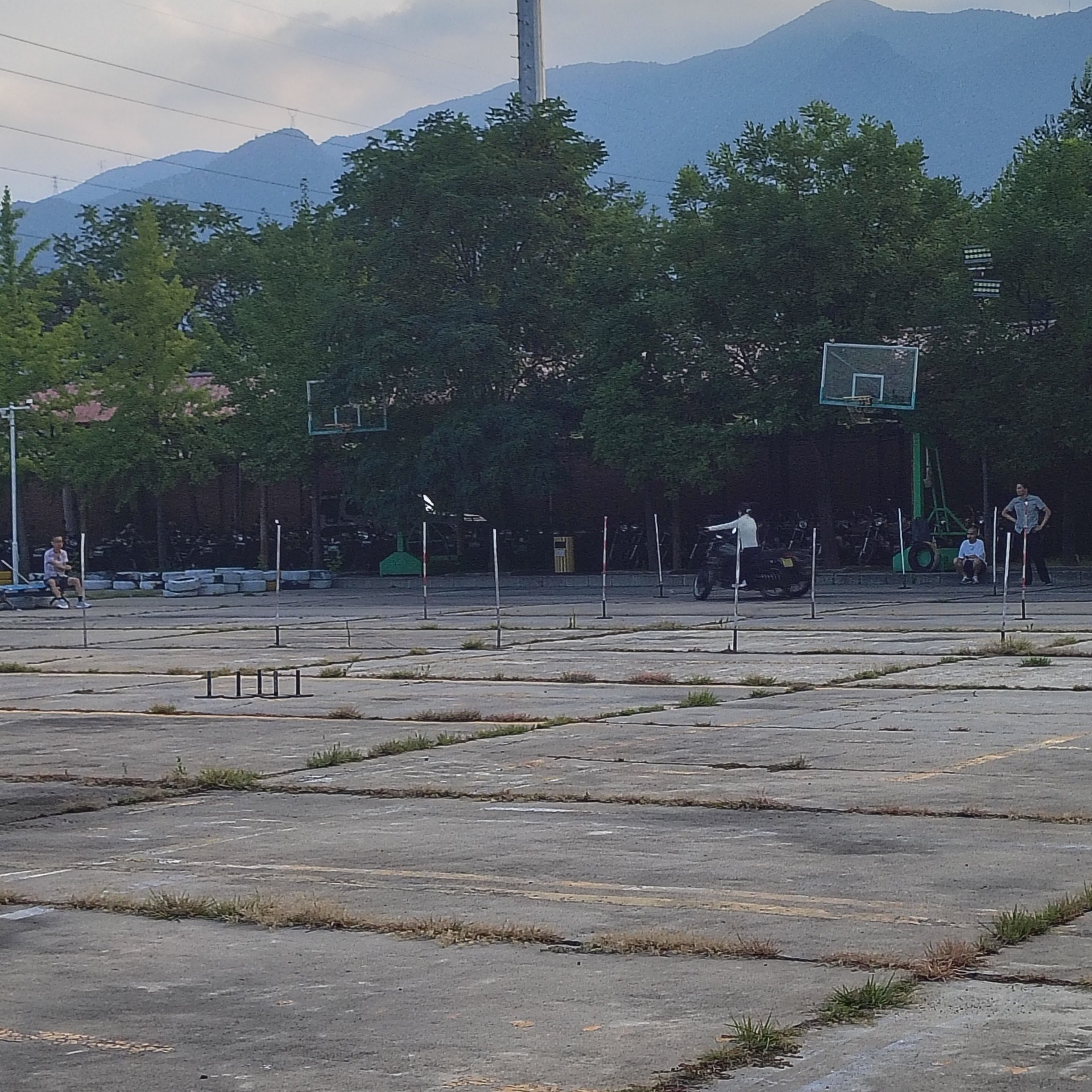 三轮摩托D照通常班训练场景