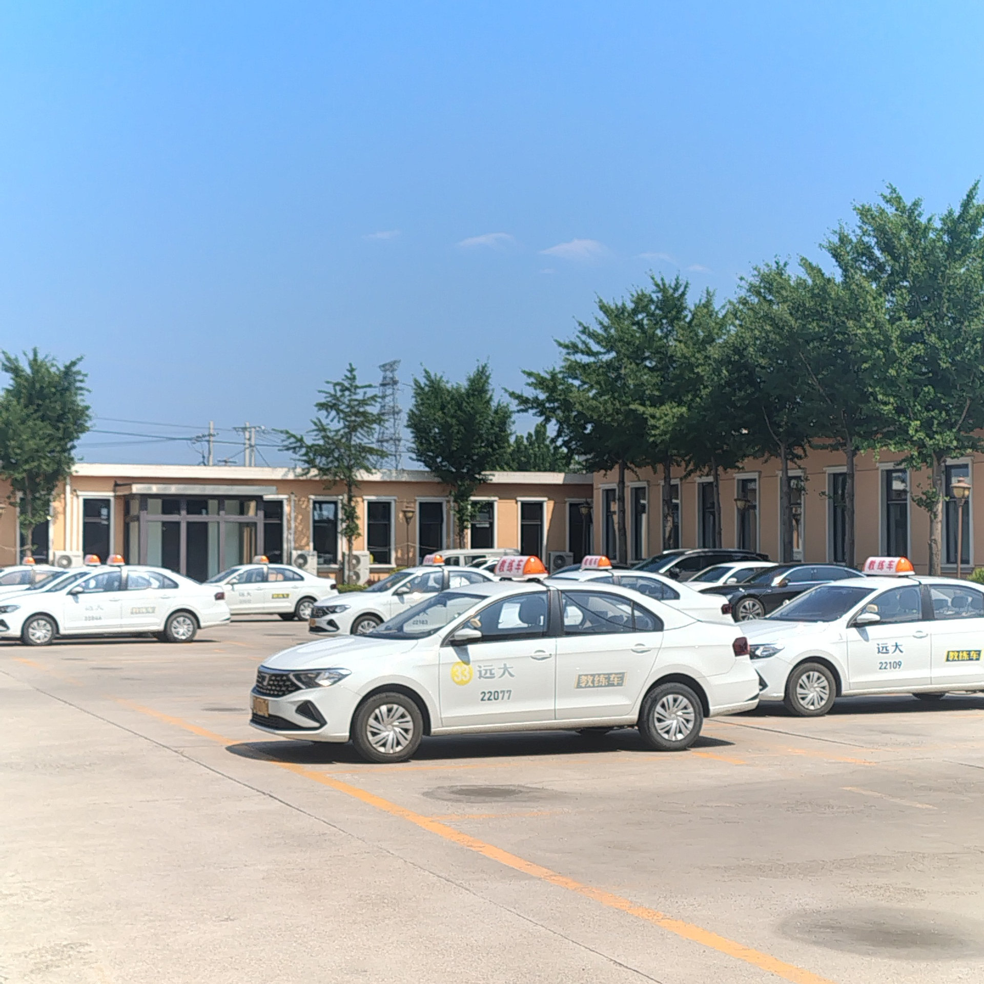 C2暑假学生团报班训练场景