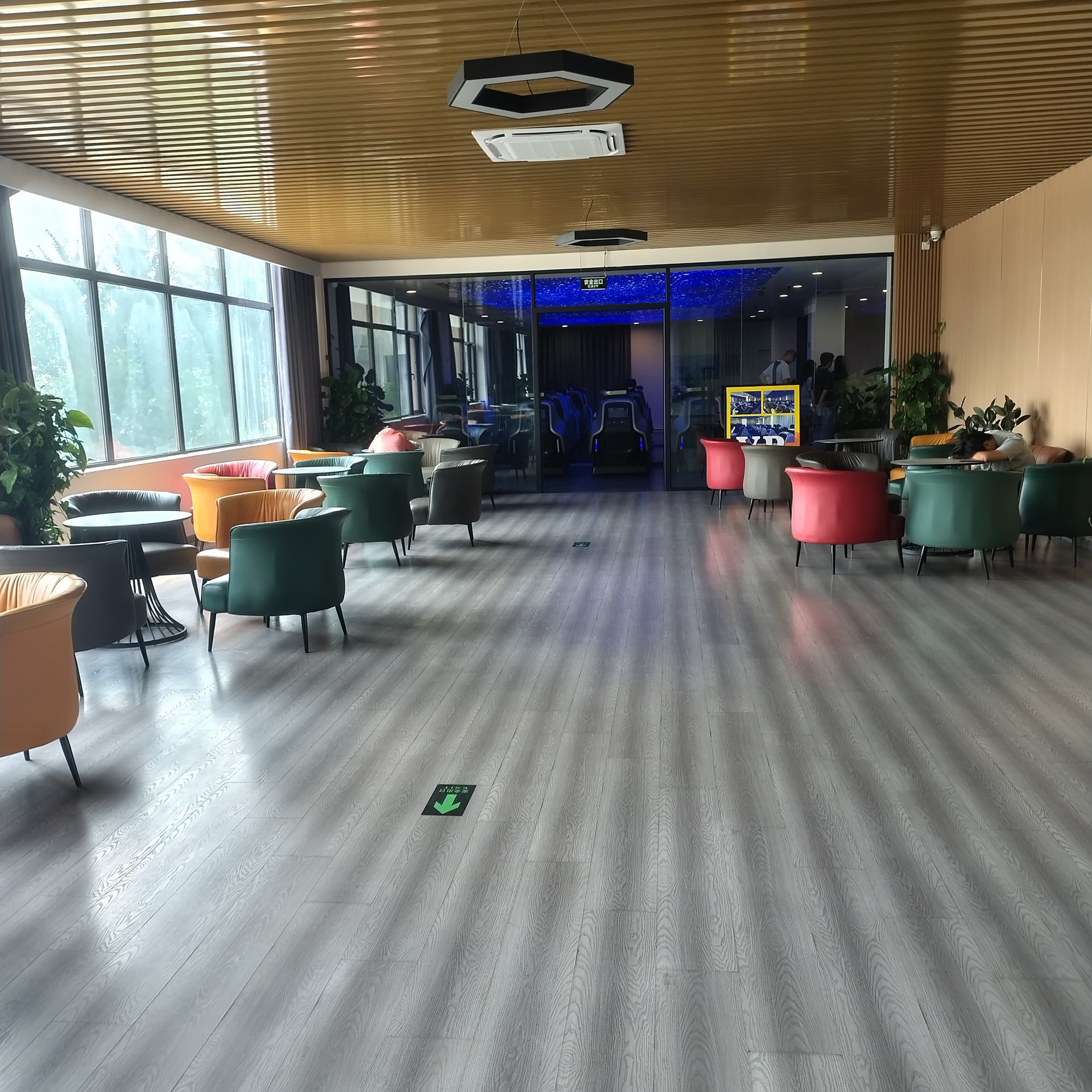C1传统教学平日班训练场景