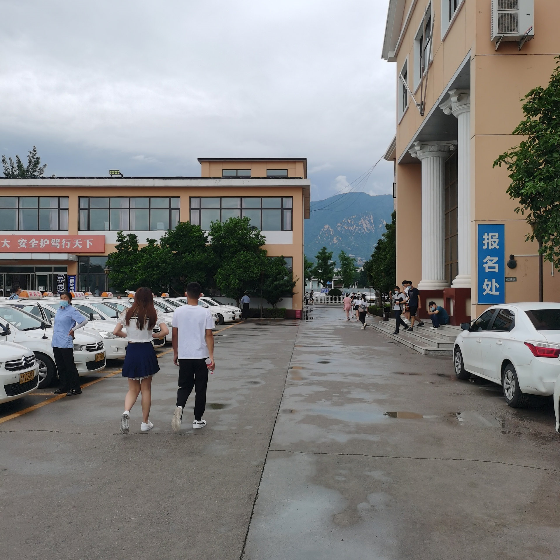 C2暑假学生团报班训练场景